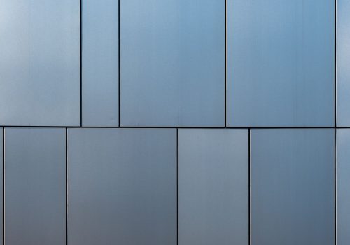 Kassettenfassade hellblau
